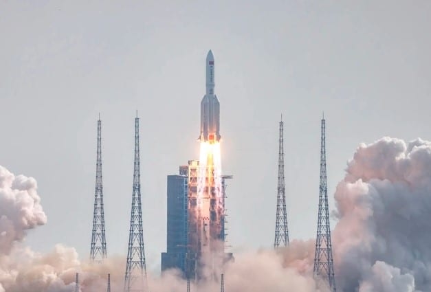 Une fusée chinoise en fuite s'écrasera sur Terre