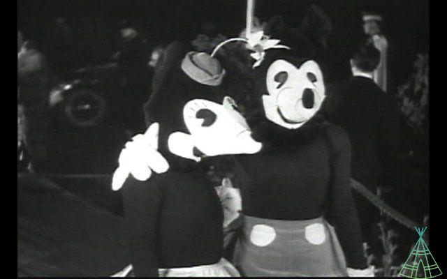 Mickey et Minnie fêtent leur 93e anniversaire