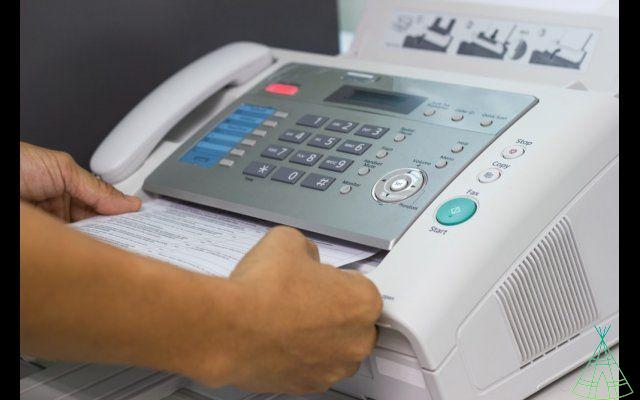 Vecchie tecnologie: come funziona il fax?