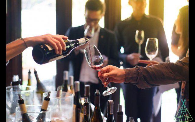 Scopri i 10 benefici del bere vino rosso dimostrati dagli studi