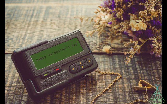 Old technologies: what was it and how did the pager/beep work?